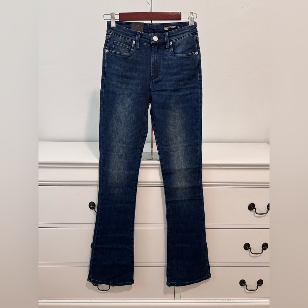 [BLANKNYC] The Hoyt High-Rise Mini Flare Jeans | Dark Wash | Size 26 | NWT